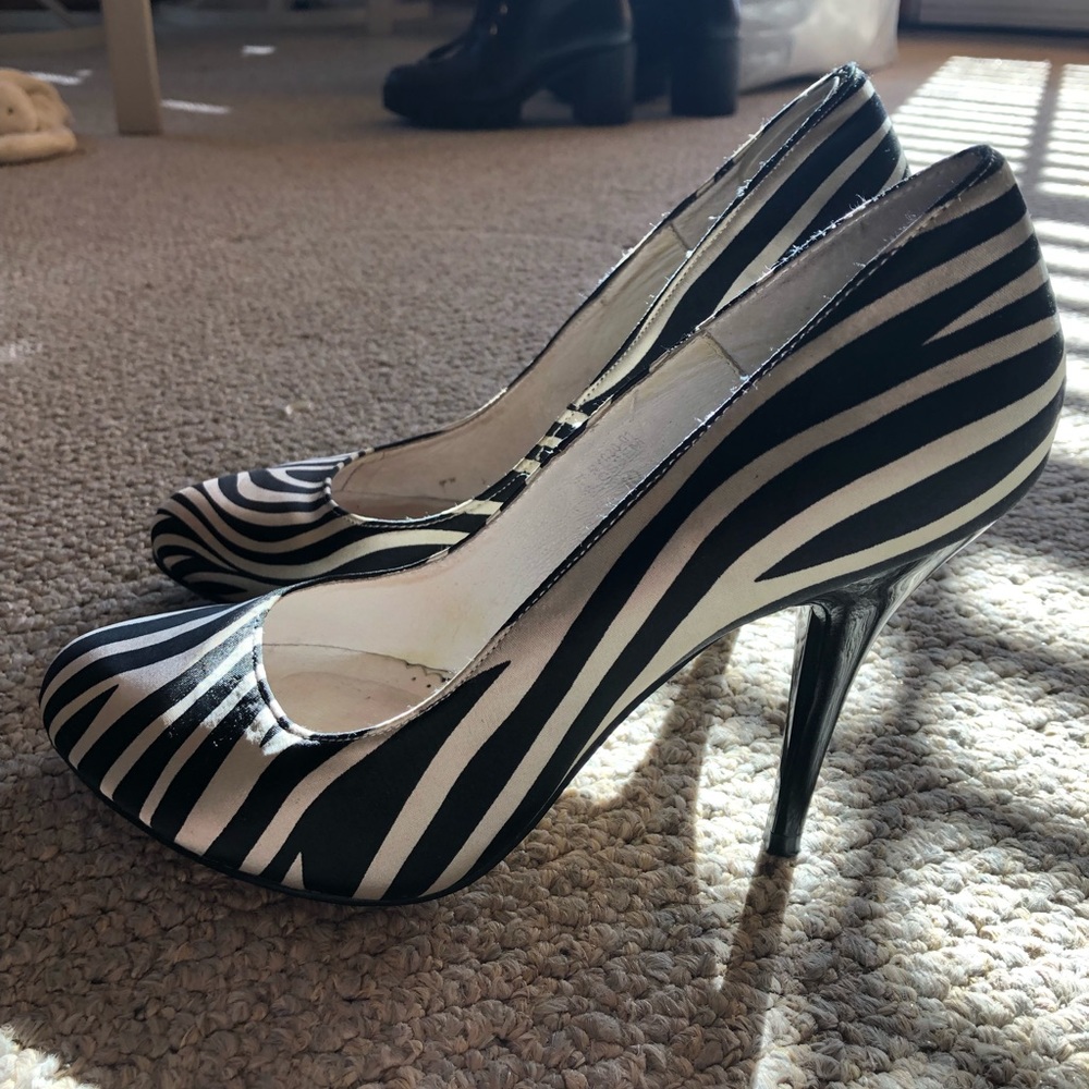 Nice heels in good condition